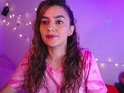 Lu perez online show from November 2025 06:13:02 PM