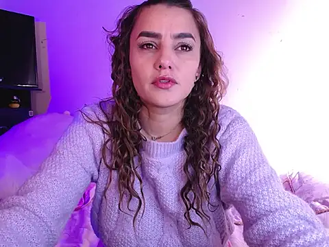 Lu perez online show from October 2025 05:01:01 PM