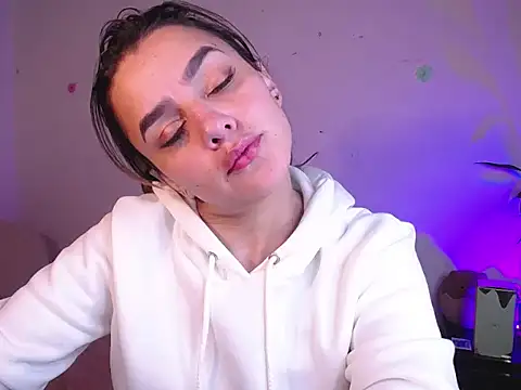 Lu perez online show from December 2025 12:44:01 AM