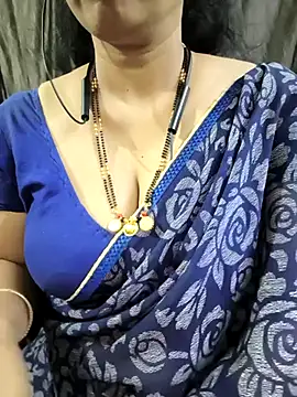 Snapshot of bhuvana555 chatting on April 2026 04:57:02 PM bhuvana555 online show from April 2026 04:57:02 PM