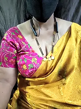 Snapshot of bhuvana555 chatting on March 2026 05:07:02 PM bhuvana555 online show from March 2026 05:07:02 PM