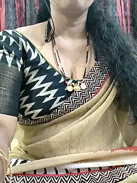 Snapshot of bhuvana555 chatting on October 2025 04:33:02 AM bhuvana555 online show from October 2025 04:33:02 AM