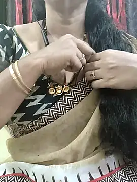 Snapshot of bhuvana555 chatting on October 2025 04:33:01 AM bhuvana555 online show from October 2025 04:33:01 AM