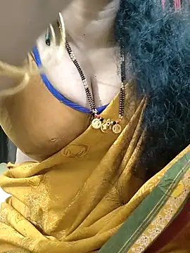 Snapshot of bhuvana555 chatting on November 2025 05:29:02 PM bhuvana555 online show from November 2025 05:29:02 PM