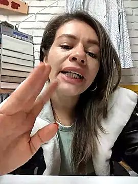 Snapshot of oriana_thomson2 chatting on October 2025 10:11:01 PM oriana thomson2 online show from October 2025 10:11:01 PM