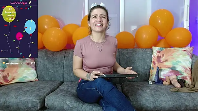 Snapshot of oriana_thomson2 chatting on September 2025 05:24:01 AM oriana thomson2 online show from September 2025 05:24:01 AM