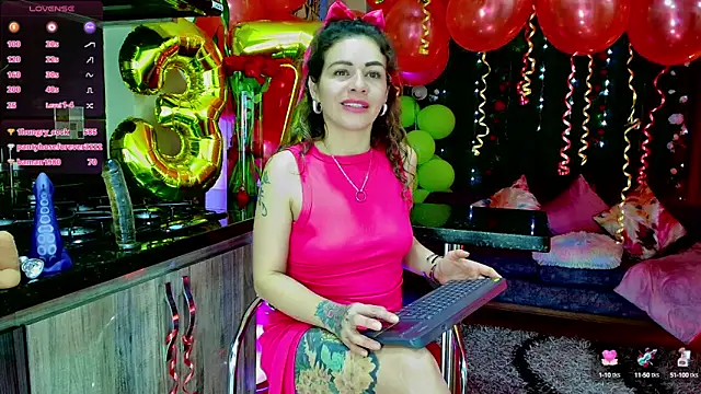 Snapshot of oriana_thomson2 chatting on March 2025 02:32:01 AM oriana thomson2 online show from March 2025 02:32:01 AM