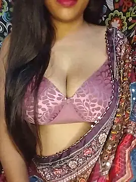 Sreya213 online show from June 2026 06:45:01 AM