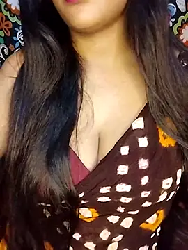 Sreya213 online show from April 2026 06:16:01 PM