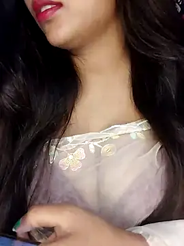 Sreya213 online show from April 2026 07:10:02 PM