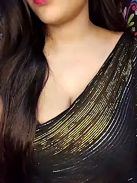 Sreya213 online show from April 2026 05:25:01 PM