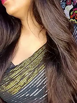 Sreya213 online show from March 2026 06:42:01 PM