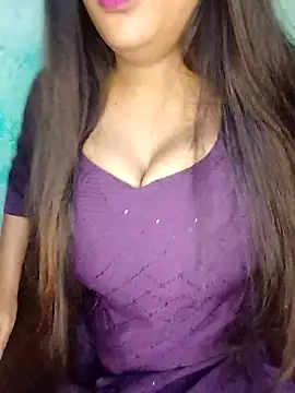 Sreya213 online show from November 2025 04:27:02 AM