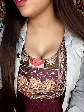 Sreya213 online show from February 2026 04:51:02 PM