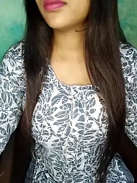 Snapshot of Sreya213 chatting on October 2025 04:10:01 AM Sreya213 online show from October 2025 04:10:01 AM