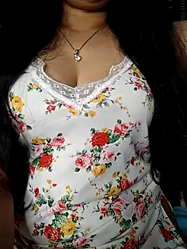 Rina777o online show from July 2026 05:42:02 PM
