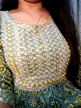 Rina777o online show from December 2025 06:06:01 PM