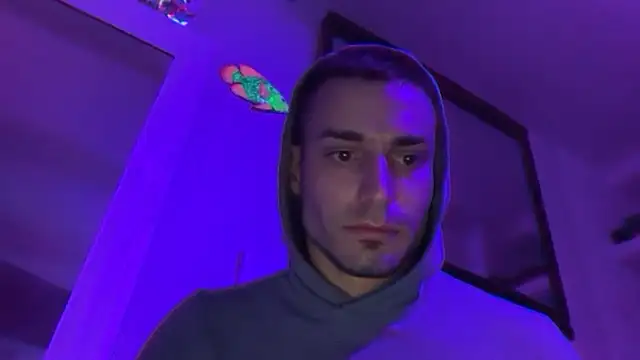 hot shot 13 online show from November 2025 03:43:01 AM