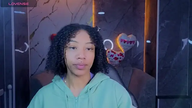 Violeth b online show from February 2026 01:00:01 PM