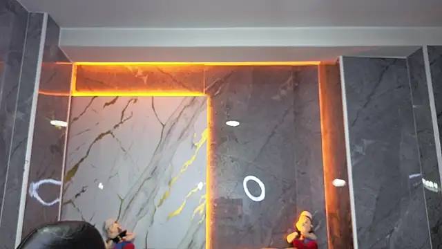 Violeth b online show from April 2026 01:12:01 PM