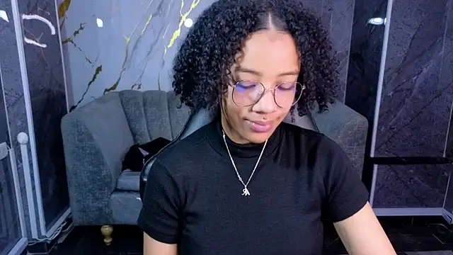 Violeth b online show from October 2025 12:47:02 PM