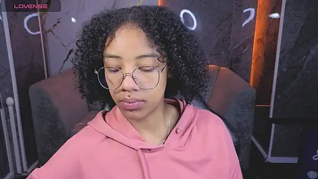 Violeth b online show from November 2025 12:49:02 PM