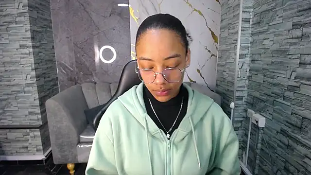 Violeth b online show from October 2025 12:51:02 PM