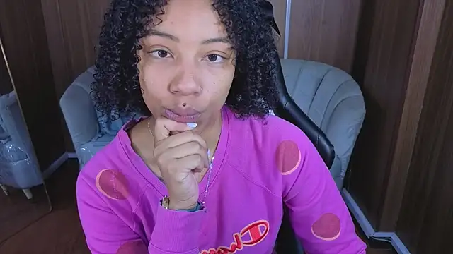 Violeth b online show from February 2026 12:26:01 PM