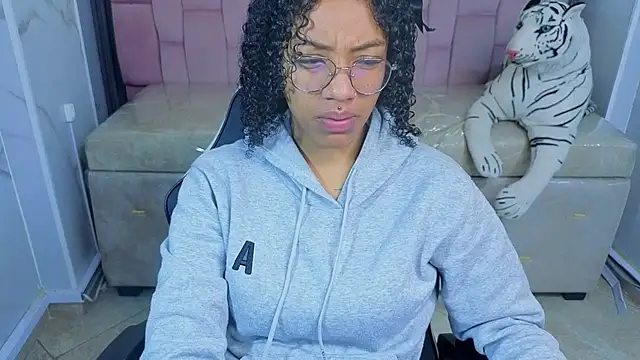 Violeth b online show from March 2026 12:46:01 PM