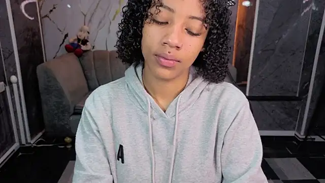 Violeth b online show from April 2026 01:04:02 PM