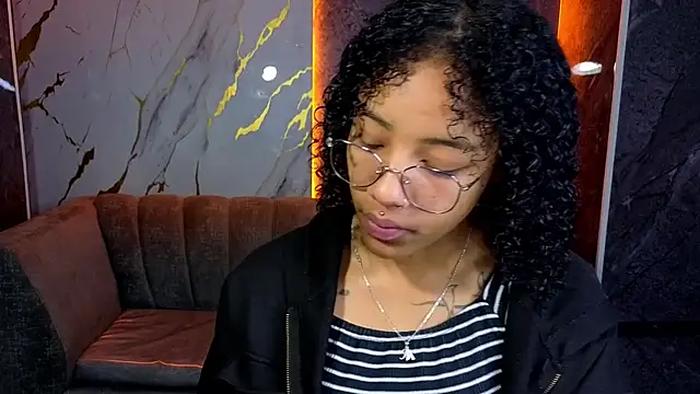 Violeth b online show from October 2025 12:50:02 PM