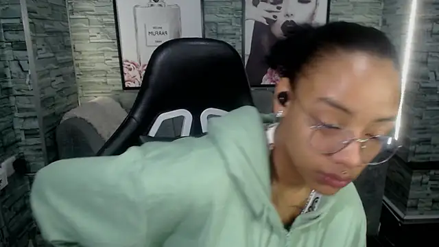 Violeth b online show from September 2025 12:44:02 PM