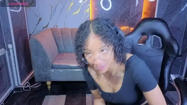 Violeth b online show from February 2026 12:59:01 PM