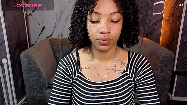 Violeth b online show from February 2026 01:00:02 PM