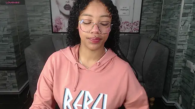 Violeth b online show from October 2025 12:50:02 PM