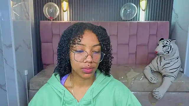 Violeth b online show from March 2026 01:17:01 PM