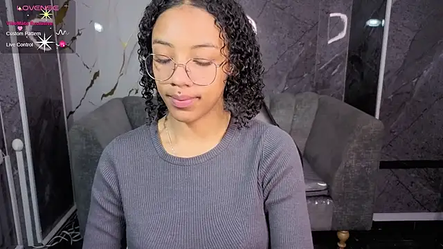 Violeth b online show from February 2026 12:51:02 PM