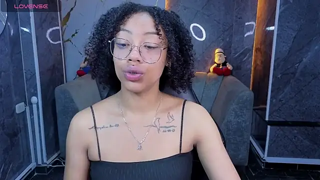 Violeth b online show from May 2026 12:57:01 PM