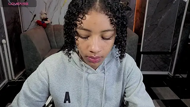 Violeth b online show from April 2026 12:53:02 PM