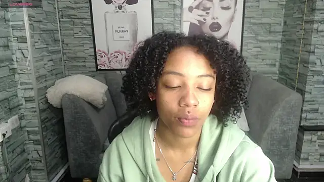 Violeth b online show from September 2025 12:45:02 PM