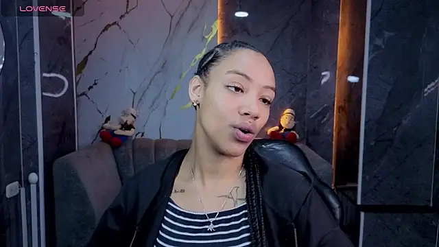 Violeth b online show from May 2026 01:14:01 PM