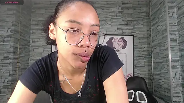 Violeth b online show from October 2025 12:50:02 PM