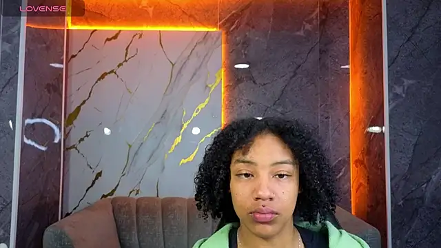 Violeth b online show from November 2025 12:42:01 PM