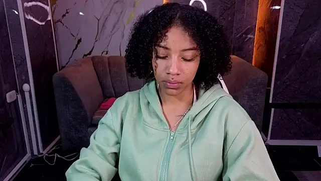 Violeth b online show from January 2026 01:04:04 PM