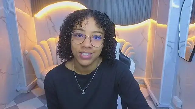 Violeth b online show from March 2026 01:00:01 PM