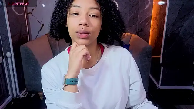 Violeth b online show from November 2025 01:00:02 PM