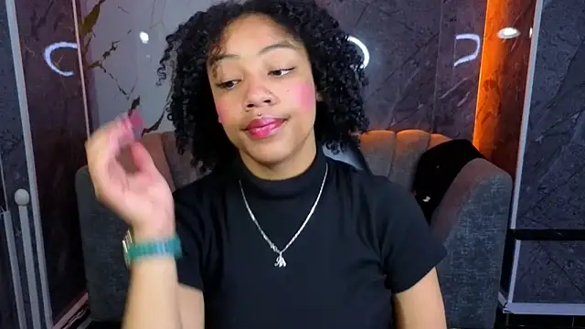 Violeth b online show from November 2025 12:52:01 PM