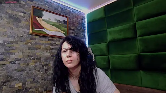 SelenSummer online show from April 2026 03:55:01 AM