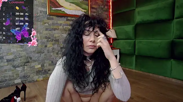 SelenSummer online show from March 2026 04:56:02 AM