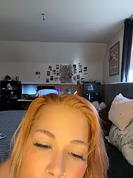 elina may online show from November 2025 10:32:02 AM